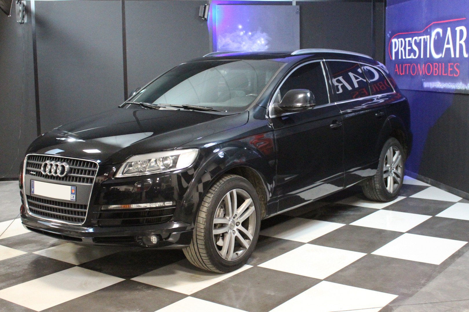 AUDI Q7 3.0 V6 TDi 240 AVUS 7 Places - Presticar Automobiles